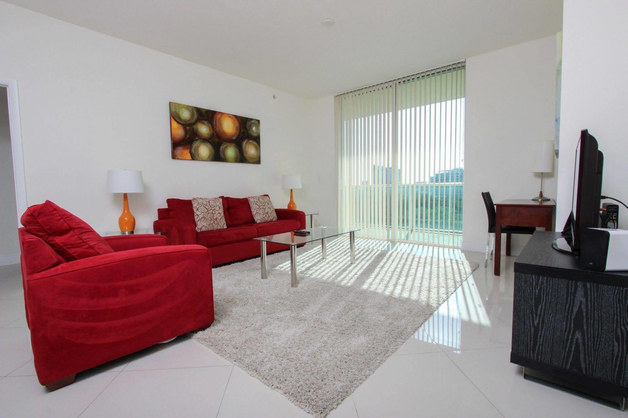 מיאמי Global Luxury Suites At One Broadway מראה חיצוני תמונה